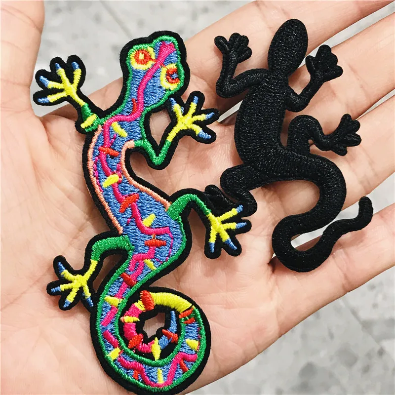 Vyšité Farebné Čierne Gecko Patch Štyri-Legged Had Šitie Žehlička Na Odznak Pre Vak Džínsy Klobúk Appliques DIY Handwork Nálepky