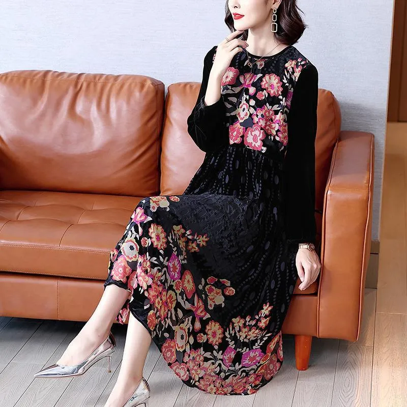 2021 Ženy, Black Velvet Dot Voľné Midi Šaty Elegantné Bodycon Strany Dráhy Vestidos Sping Jeseň Kórejský Vintage Oblečenie Pre Voľný Čas